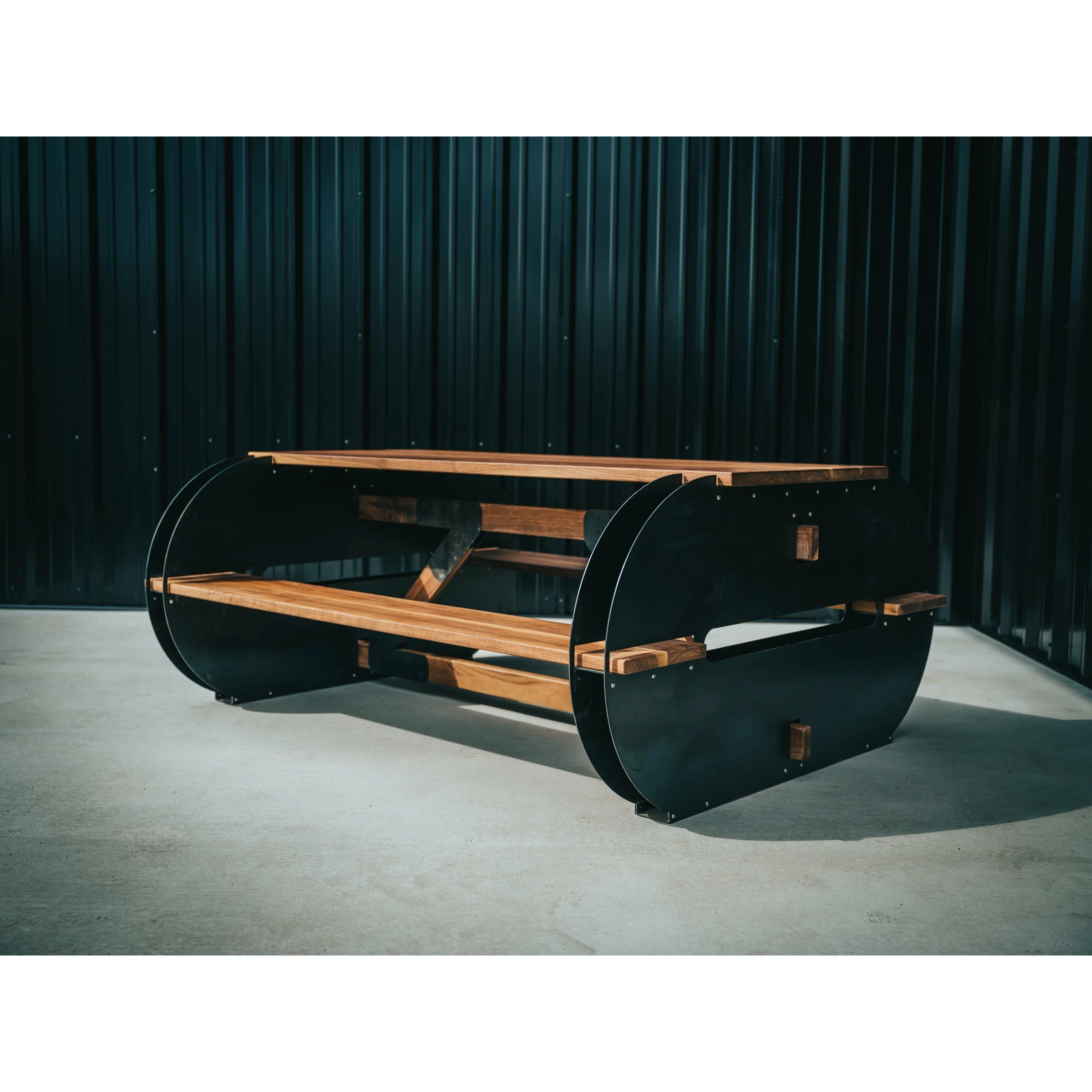 Maria Picnic Table - Image 13