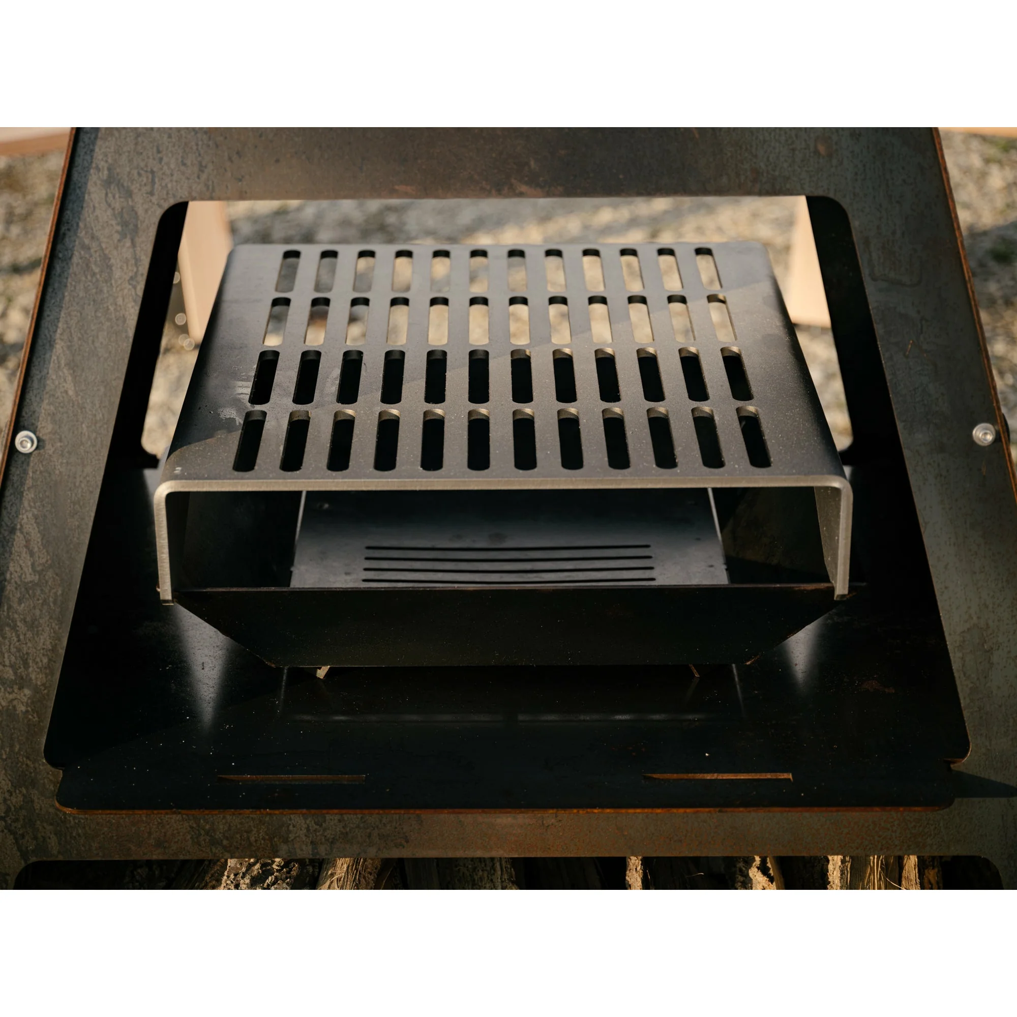 Pyro Monolith Fire Tower - Firewood Rack - Image 6